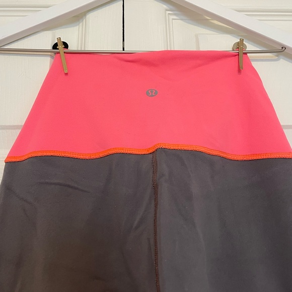 Lululemon reversible wunder unders size 6 - Picture 9 of 11